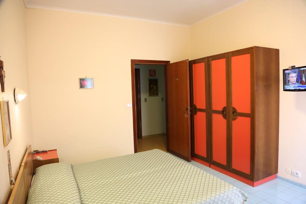 Hotel Ancelle Sorrento - Casa D'Accoglienza Castellammare di Stabia Habitación foto